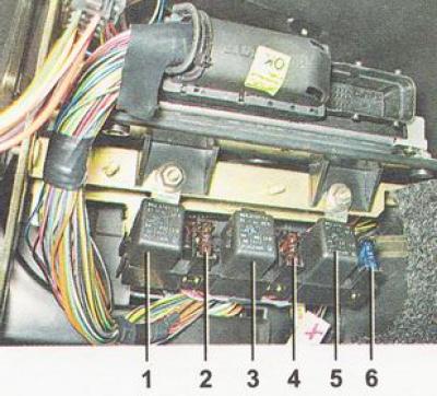Реле Бензонасоса Ваз 2114 Где Находится Фото