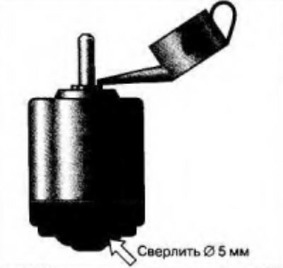 Рис. 6.27. Смазка подшипников электродвигателя отопителя