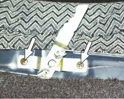 3. Unscrew the six mounting screws and remove the middle cover.
