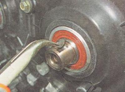 Как поменять распредвал ваз 2110 Camshaft seals - replacement (VAZ-2110 "LADA" 1995-2007 / Power unit / Engine re