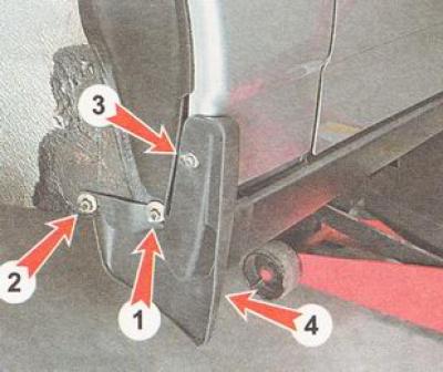 4. Using a 10 mm deep-head socket wrench, unscrew the two nuts (1 and 2) securing the mudguard to…