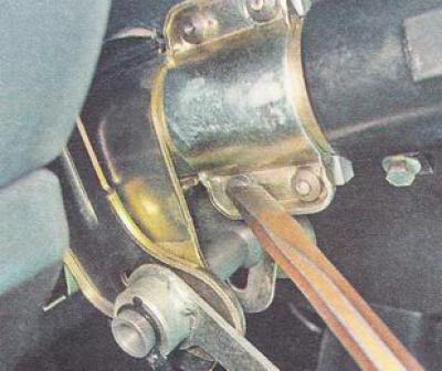 Забележка. Длетото не трябва да прорязва главата на болта, а само да завърти болта обратно на…