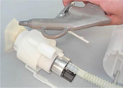 8. Промываем сетчатый фильтр в ацетоне и продуваем сжатым воздухом (от компрессора или ножного…