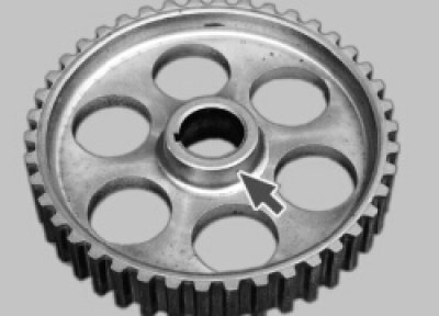 9. Установите все детали в порядке, обратном снятию. Шкив распределительного вала устанавливайте…