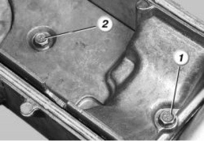 3. Снимите корпус маслоотделителя.