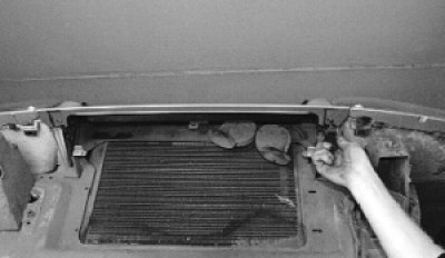 Как снимать радиатор 21 14 Removal and installation of facings of a radiator (VAZ-2115 "Samara-2" 1997-2012