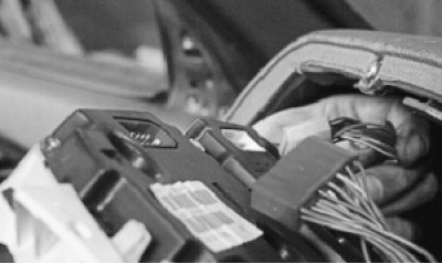 6. Install the instrument cluster in the reverse order of removal.
