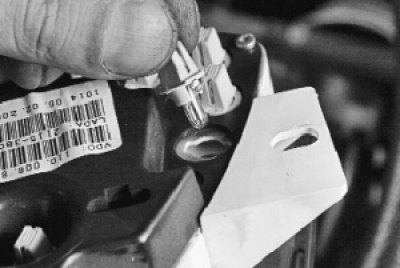 Как заменить контрольную лампу Replacing indicator lamps in the instrument cluster (VAZ-2115 "Samara-2" 1997-20