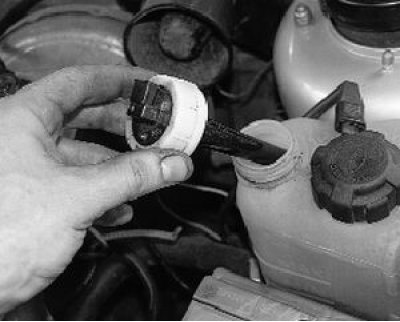 5. Установите датчик в порядке, обратном снятию.