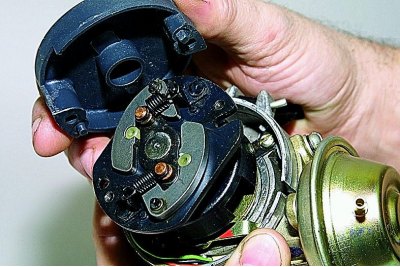 Instaliramo rotor obrnutim redoslijedom. Istovremeno…