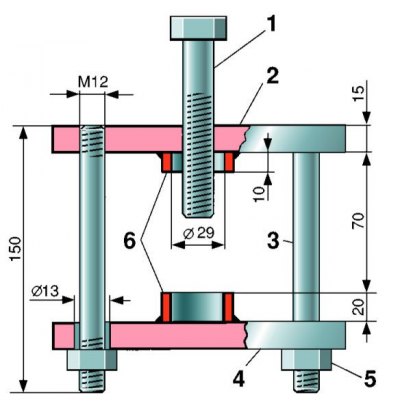 Приспособление для разборки карданных шарниров: 1 – болт М14х70; 2 – верхняя опорная пластина; 3 –…