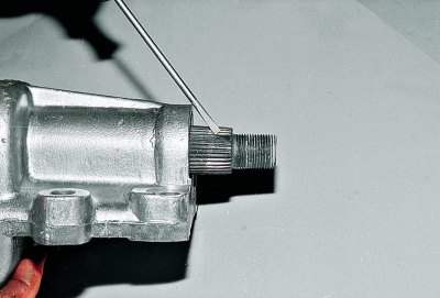 Bizonyos esetekben szükség van a bipod vágógéppel történő vágására.