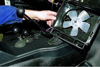 Замена вентилятора печки и кондиционера Lada Niva Legend