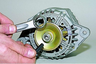 …and remove the rectifier block.