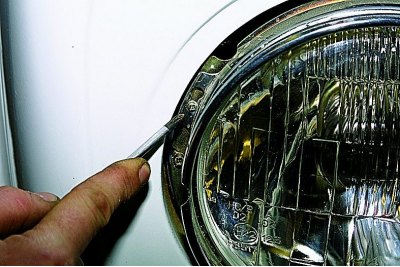 Как Поменять Лампочку В Фаре Нива 2121 ~ AUTOTEXNIKA.RU